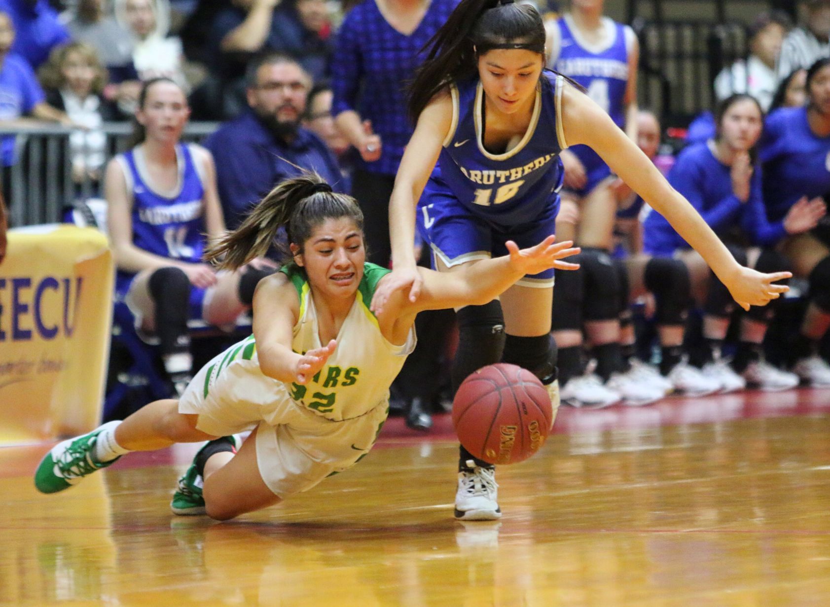 Sierra Pacific upended by Caruthers in D-IV finals